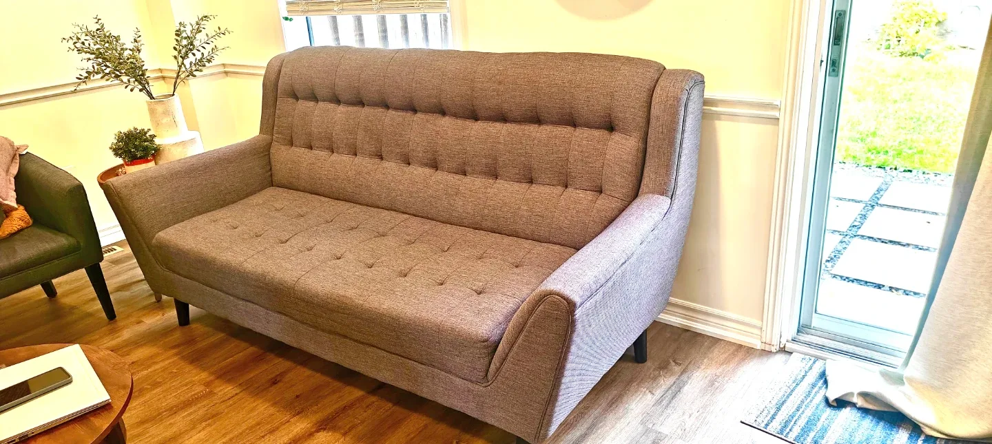 Grey 3 seat Leon's Sofa image indicator(3)