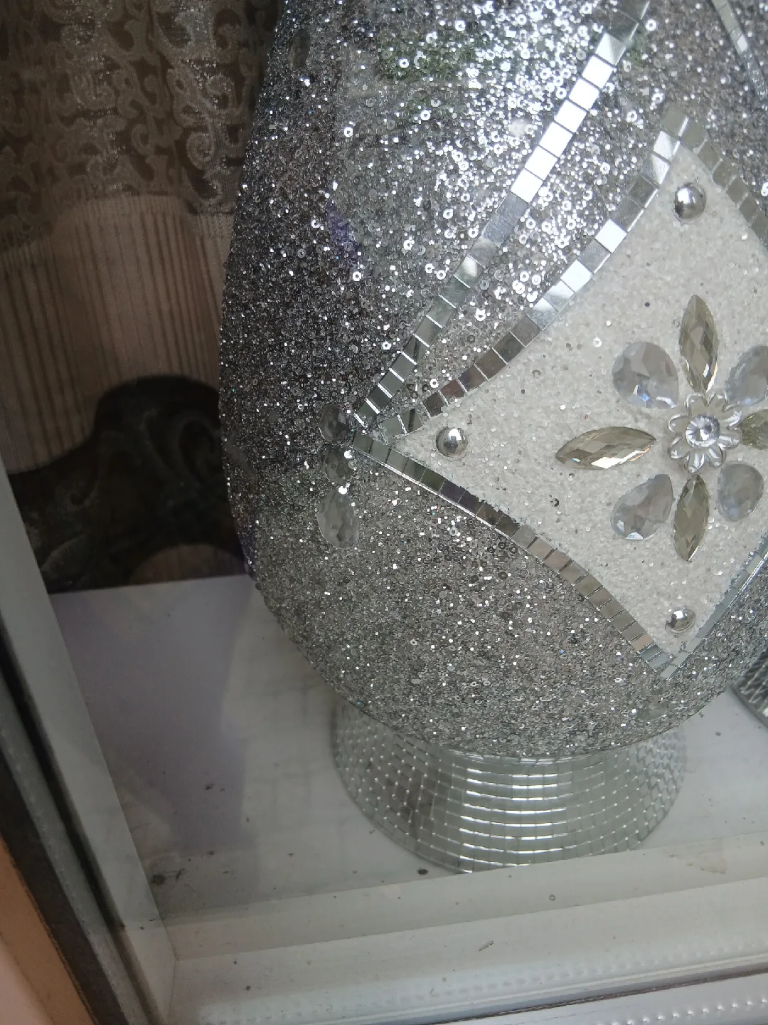 Silver Decorative Vase image indicator(5)