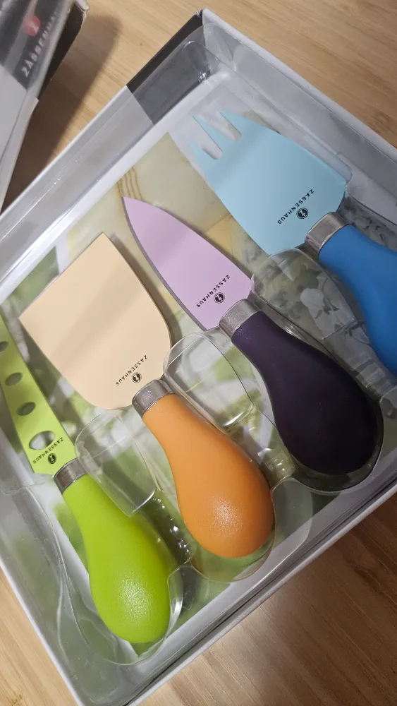 Cheese Knife Set (New in Box!) image indicator(2)