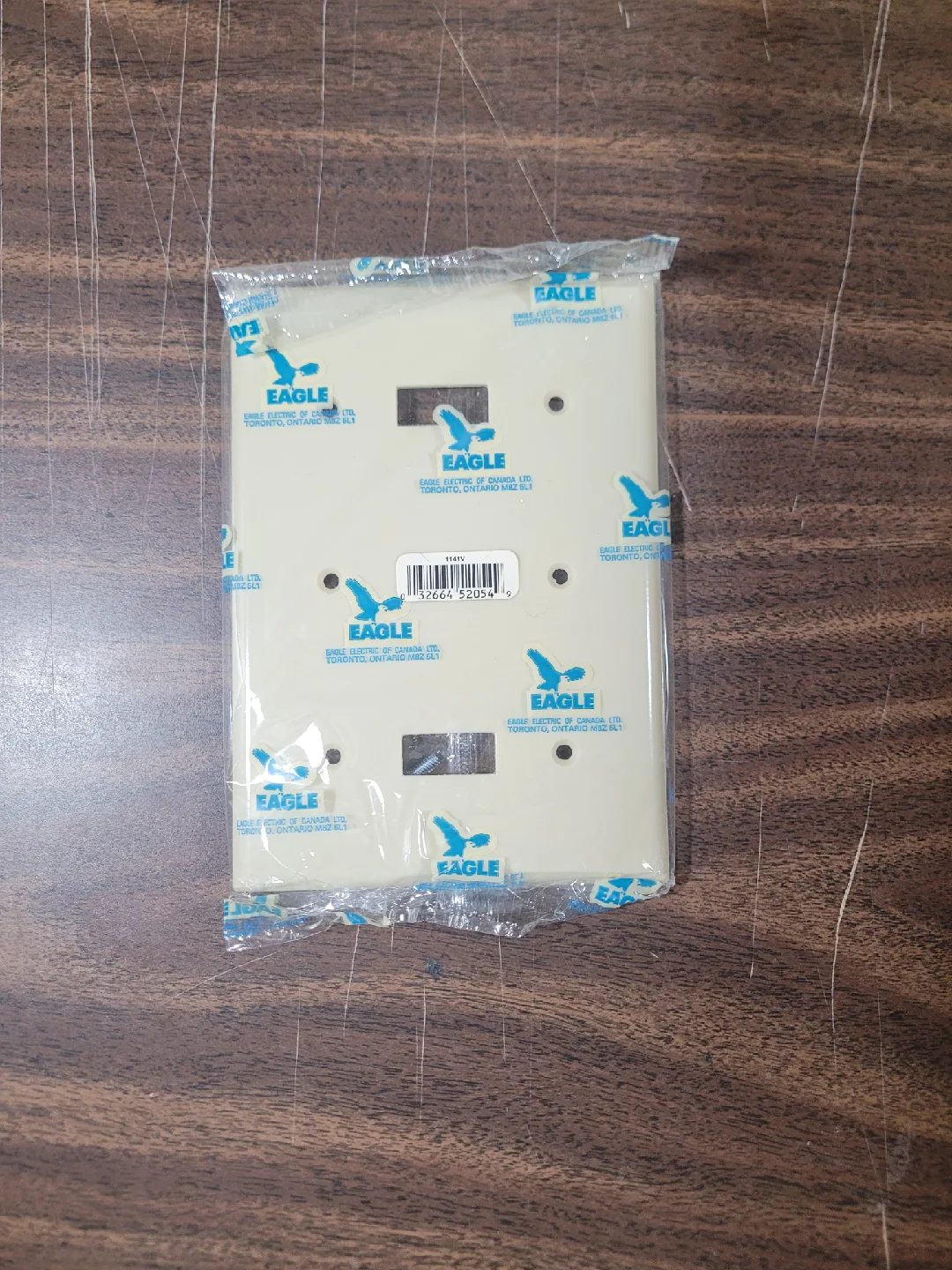 New Eagle Electric Ivory Triple Gang Wall Plate thumbnail