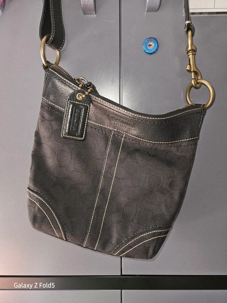 Coach Black Crossbody Bag - Excellent Condition! image indicator(2)