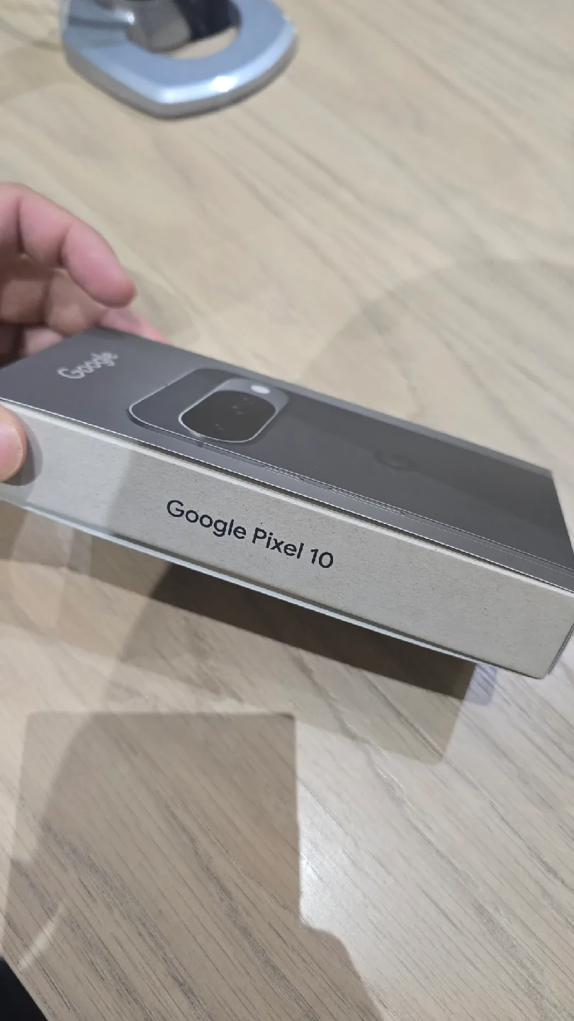 Google Pixel 10 - New in Box image indicator(2)