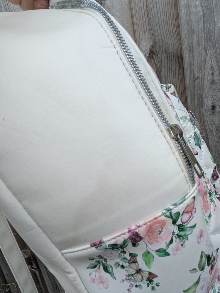 White floral knapsack - photo 5