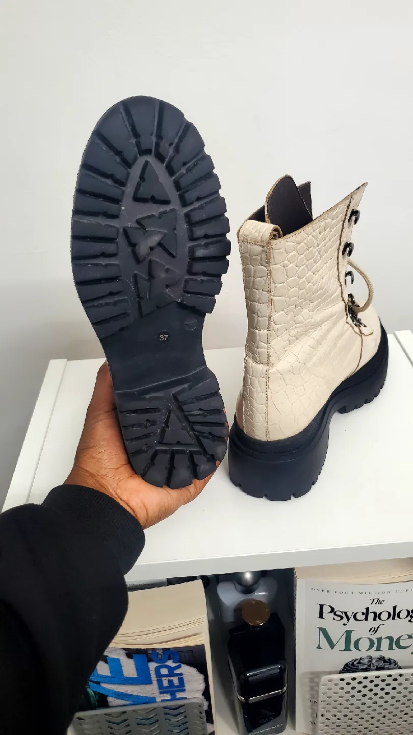 Beige Lace-up Ankle Boots - Size 37 thumbnail