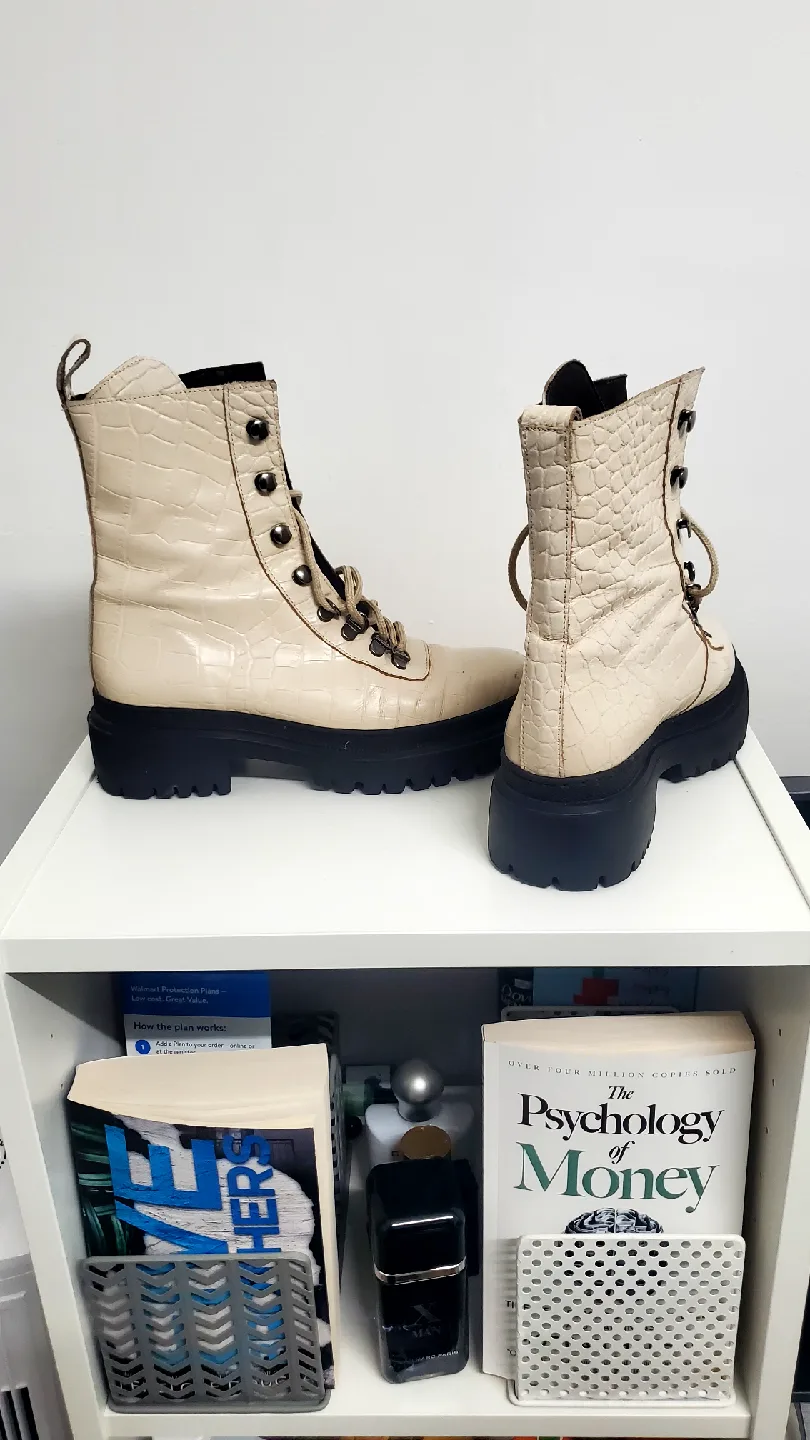 Beige Lace-up Ankle Boots - Size 37 image indicator(2)