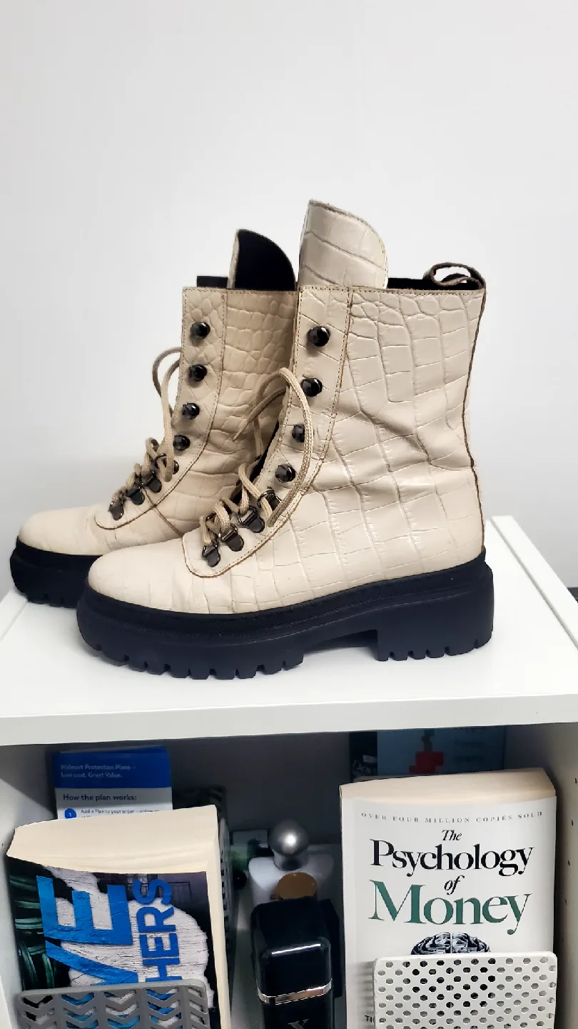 Beige Lace-up Ankle Boots - Size 37 image indicator(3)