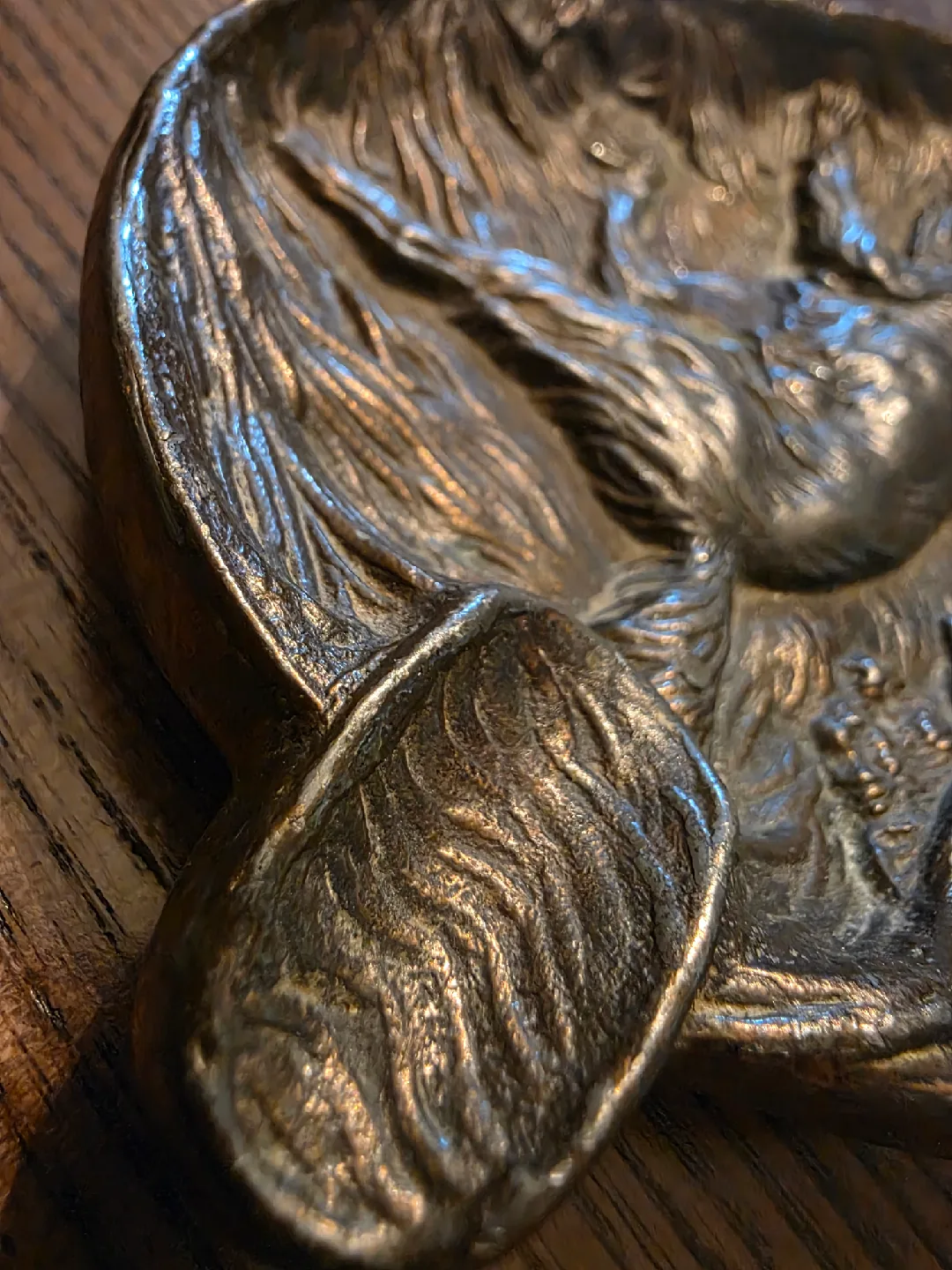 Bronze Hunting Dog Ashtray image indicator(9)