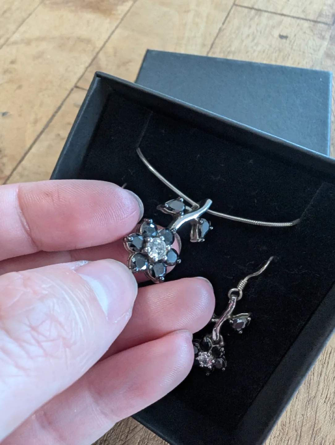 Sterling Silver Necklace & Earring Set image indicator(2)