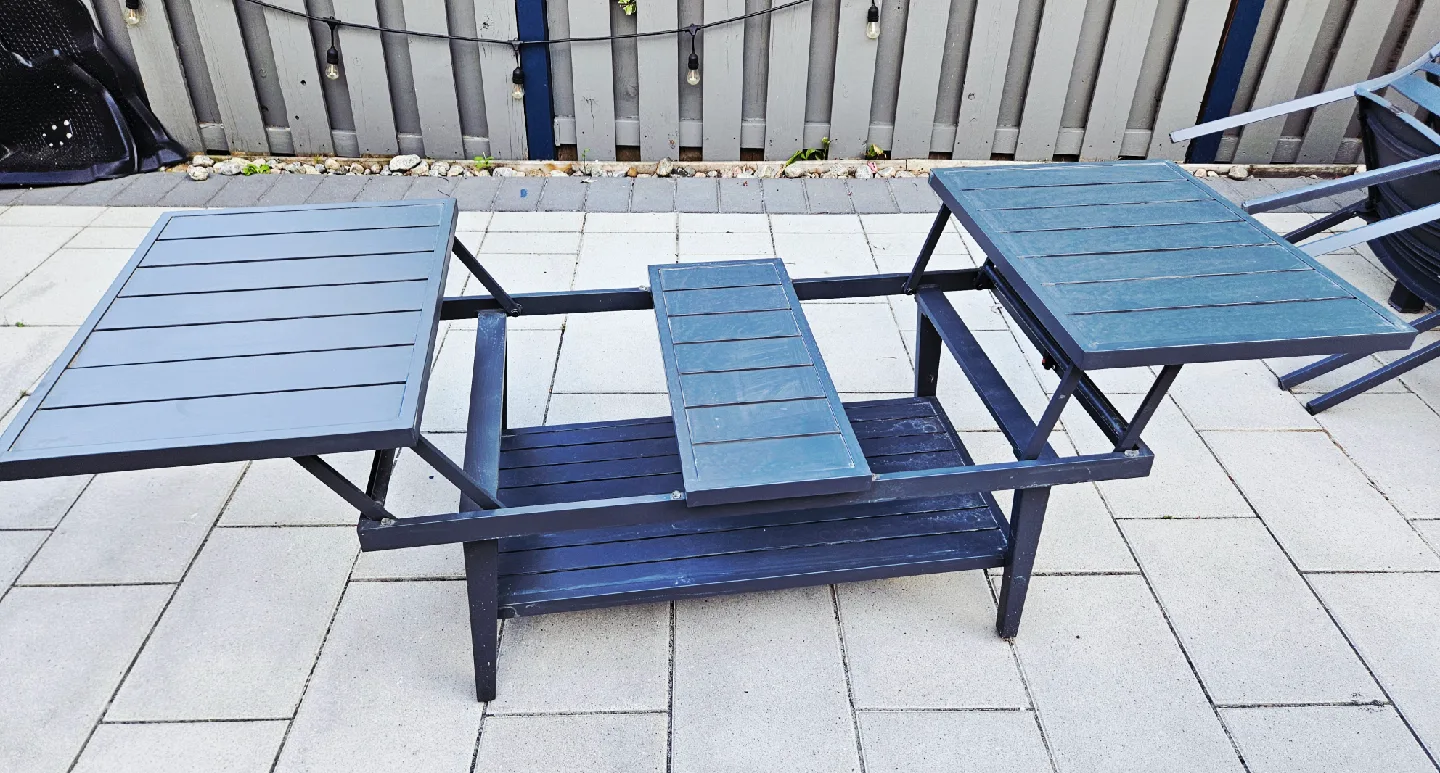 DOT Extendable Outdoor Coffee Table image indicator(4)