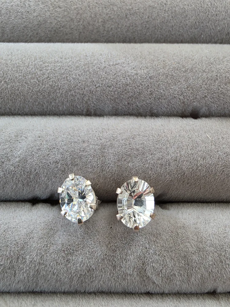 Silver Stud Earrings thumbnail