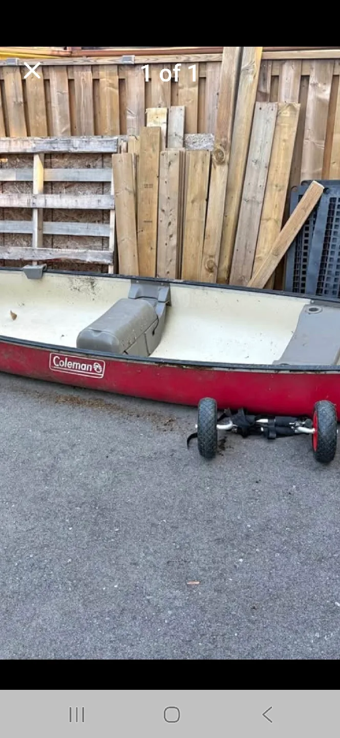 Coleman 15.5 Canoe - Red & White image indicator(2)