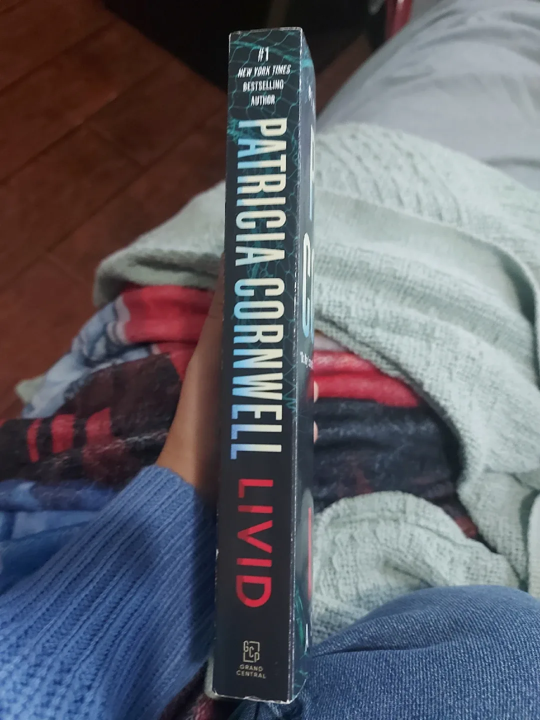 Livid: A Scarpetta Novel by Patricia Cornwell image indicator(2)