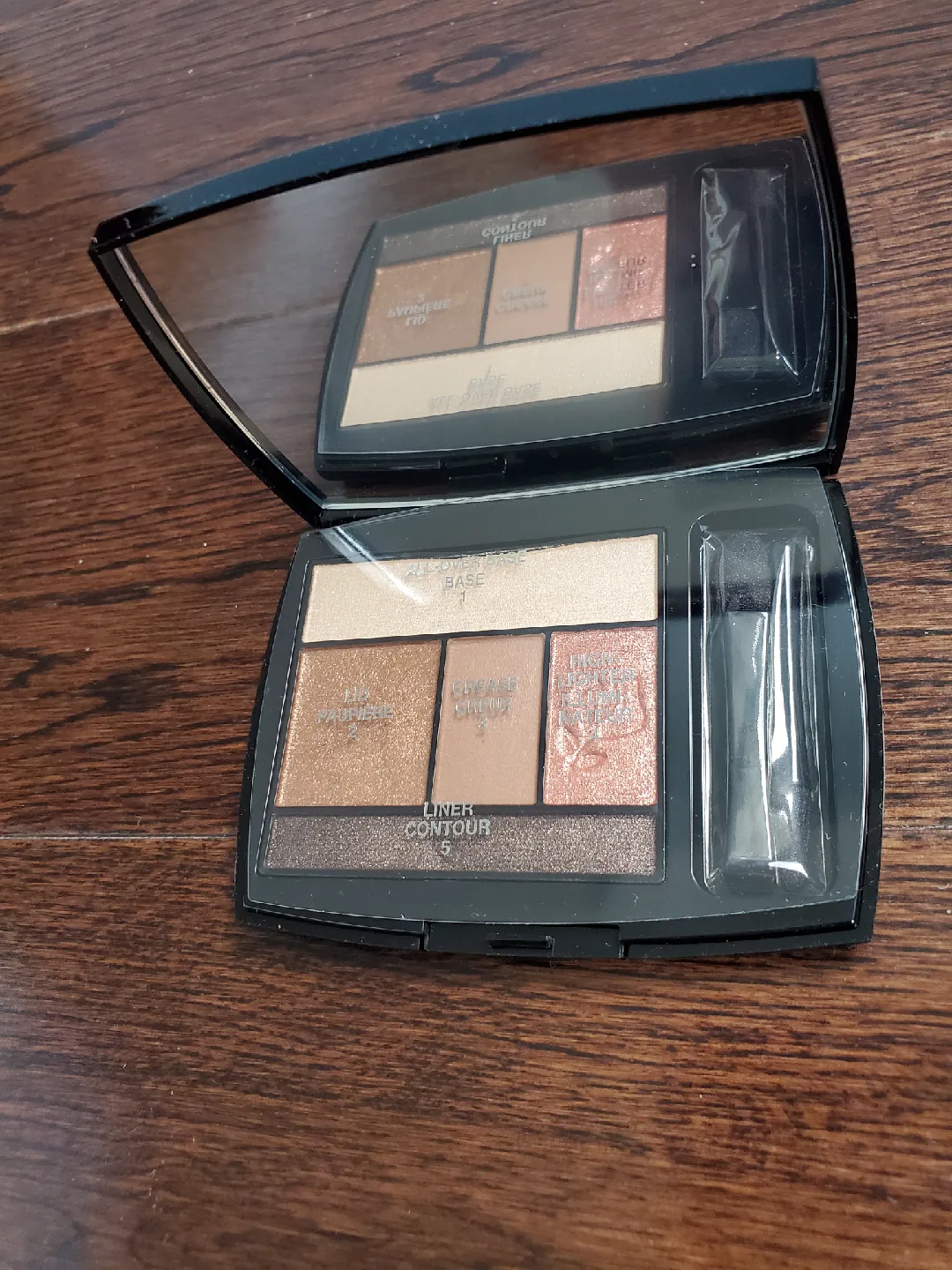 New Lancôme Color Design Eyeshadow Palette New image indicator(3)