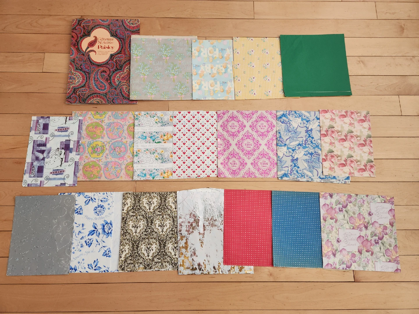 Large Lot of New Vintage Gift Wrapping Paper Sheets - photo 3