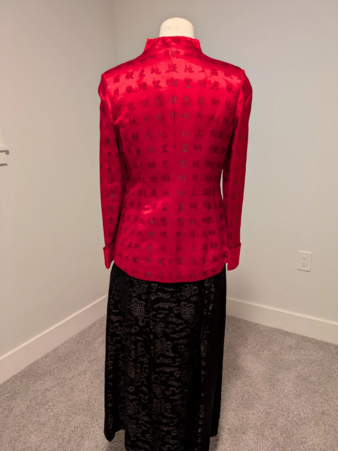 Chinese Silk- Red Chinese Style Jacket & Black Skirt Set - photo 2