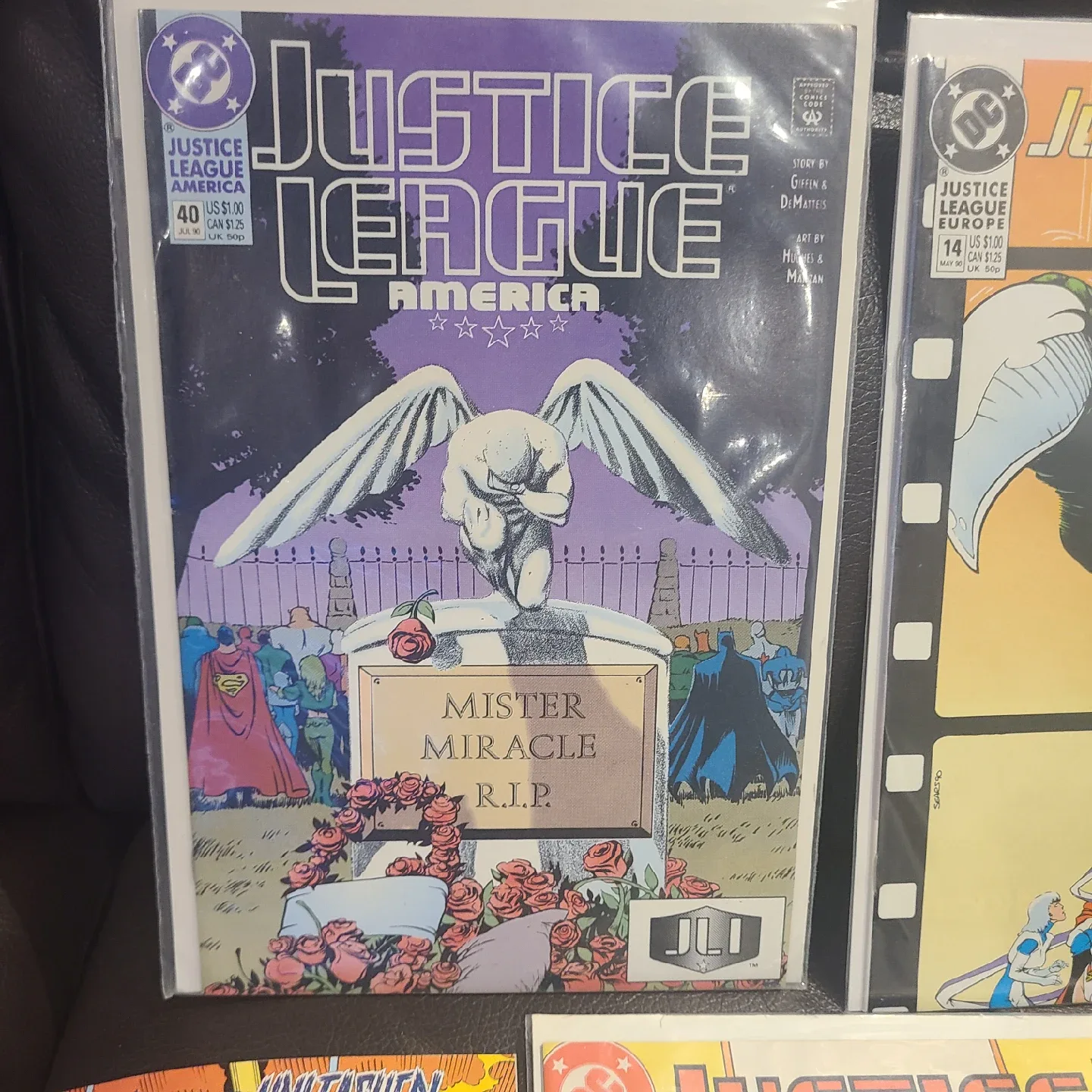 Justice League Comic Book Lot (5 Comics) image indicator(2)