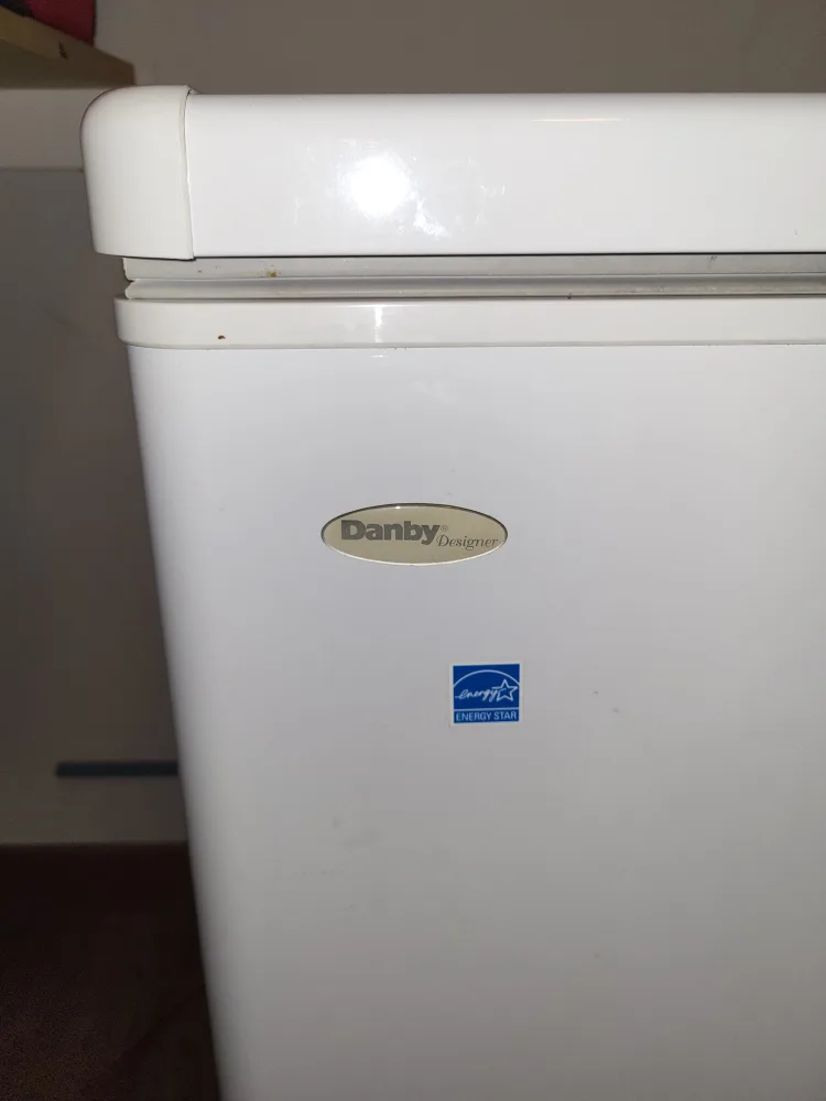 Danby Designer Chest Freezer - White image indicator(2)