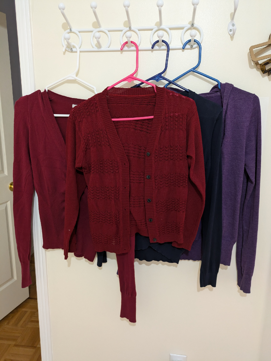 4 cardigans (blue notes, Uniqlo, urban behavior) - photo 2