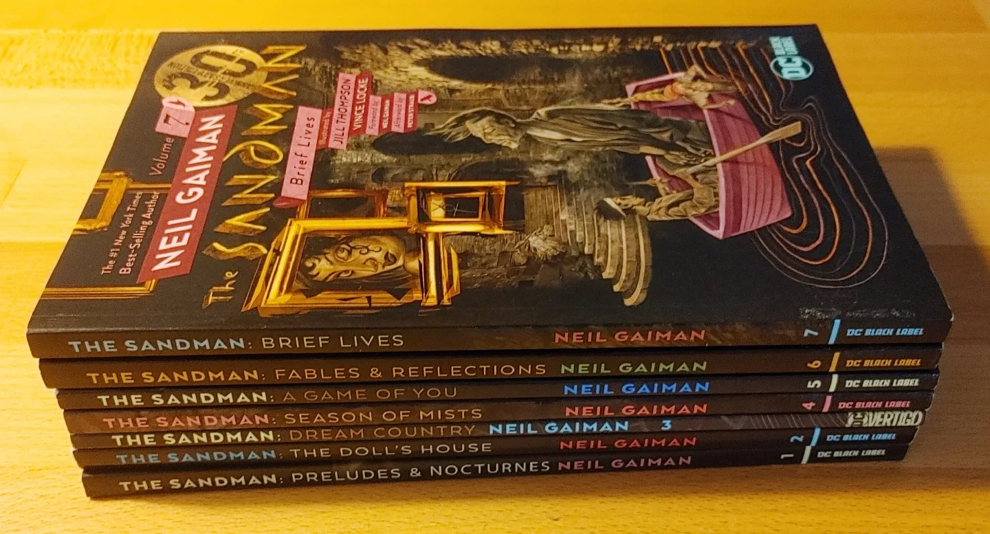 Neil Gaiman's The Sandman Volumes 1-7 image indicator(8)