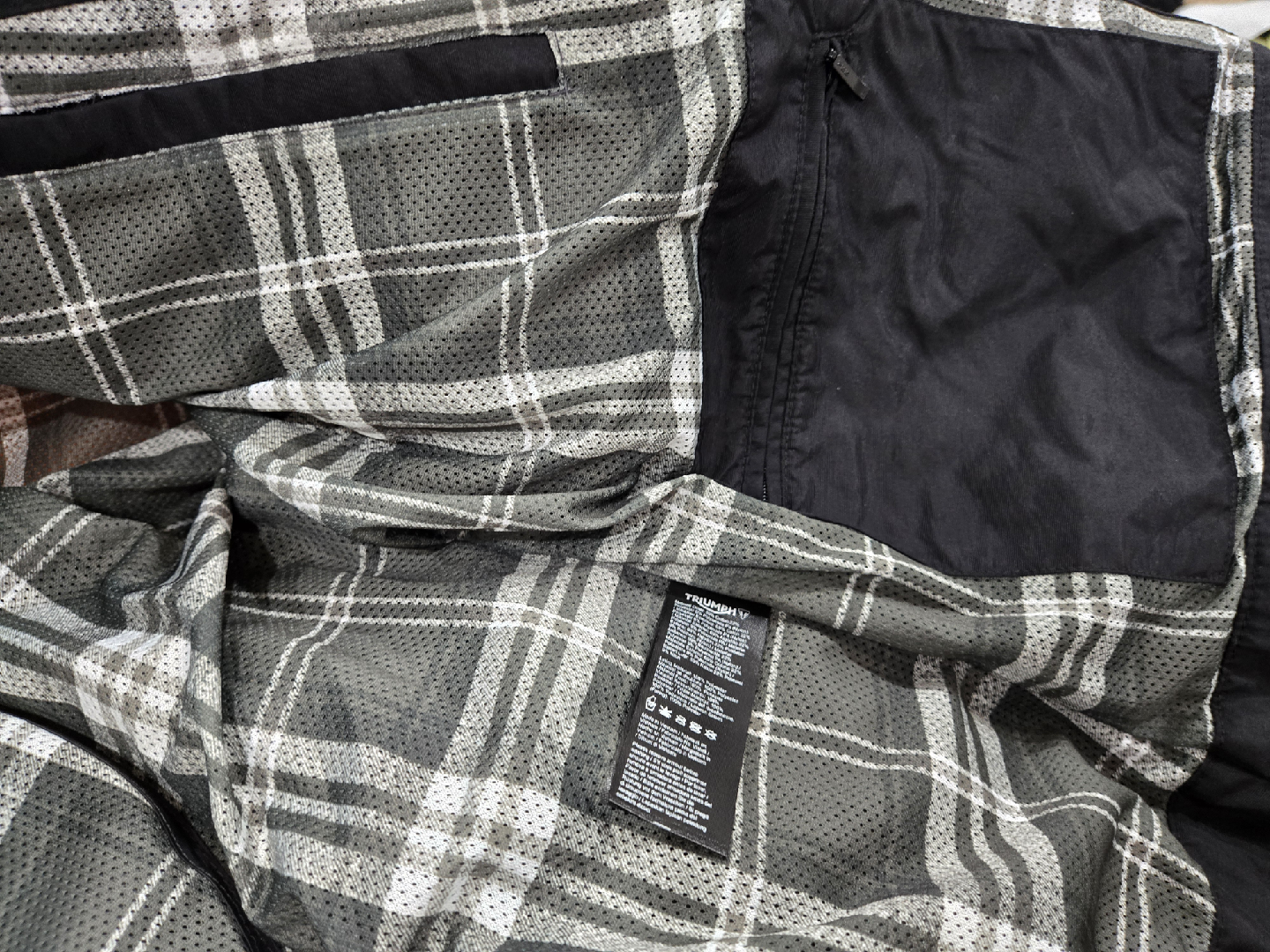 Bramd New Barbour Triumph Motorcycle Jacket with D3O Protection - photo 2