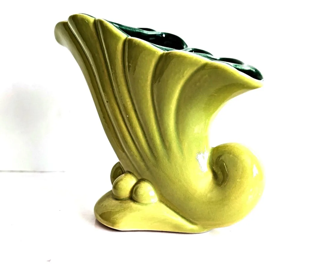 Beauceware Pottery ~ Segmented Cornucopia Flower Vase image indicator(4)