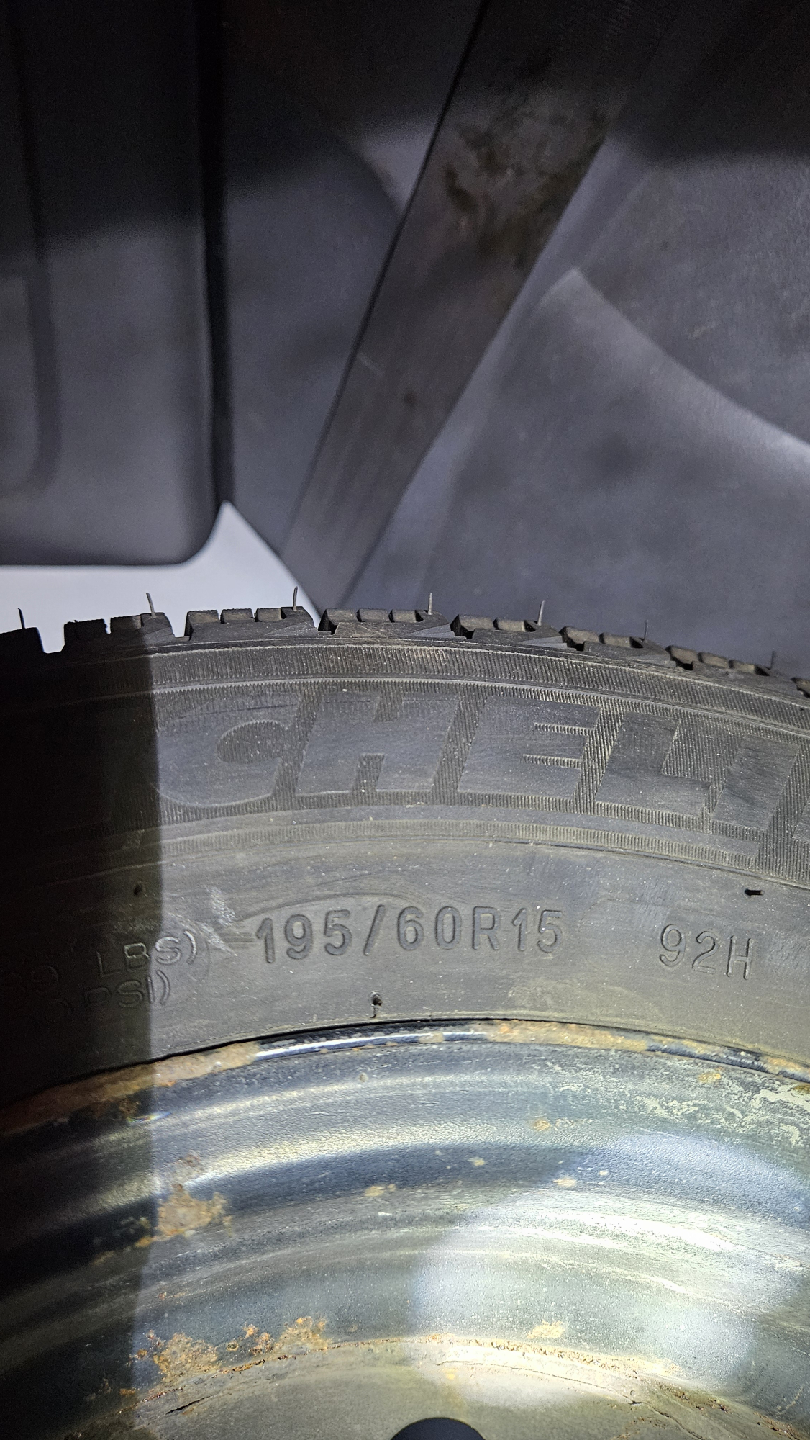 Michelin 195/60R15 Winter Tires - photo 5