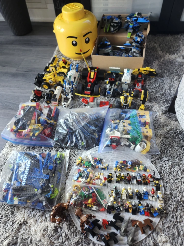 VINTAGE LEGO COLLECTION LOT