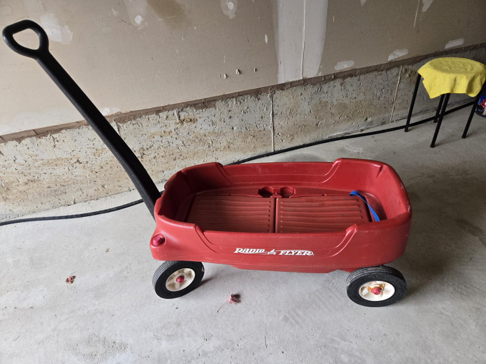 Radio Flyer Pathfinder Wagon