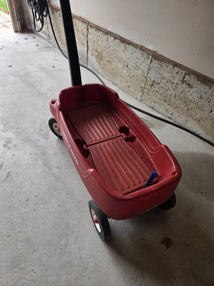 Radio Flyer Pathfinder Wagon - photo 2