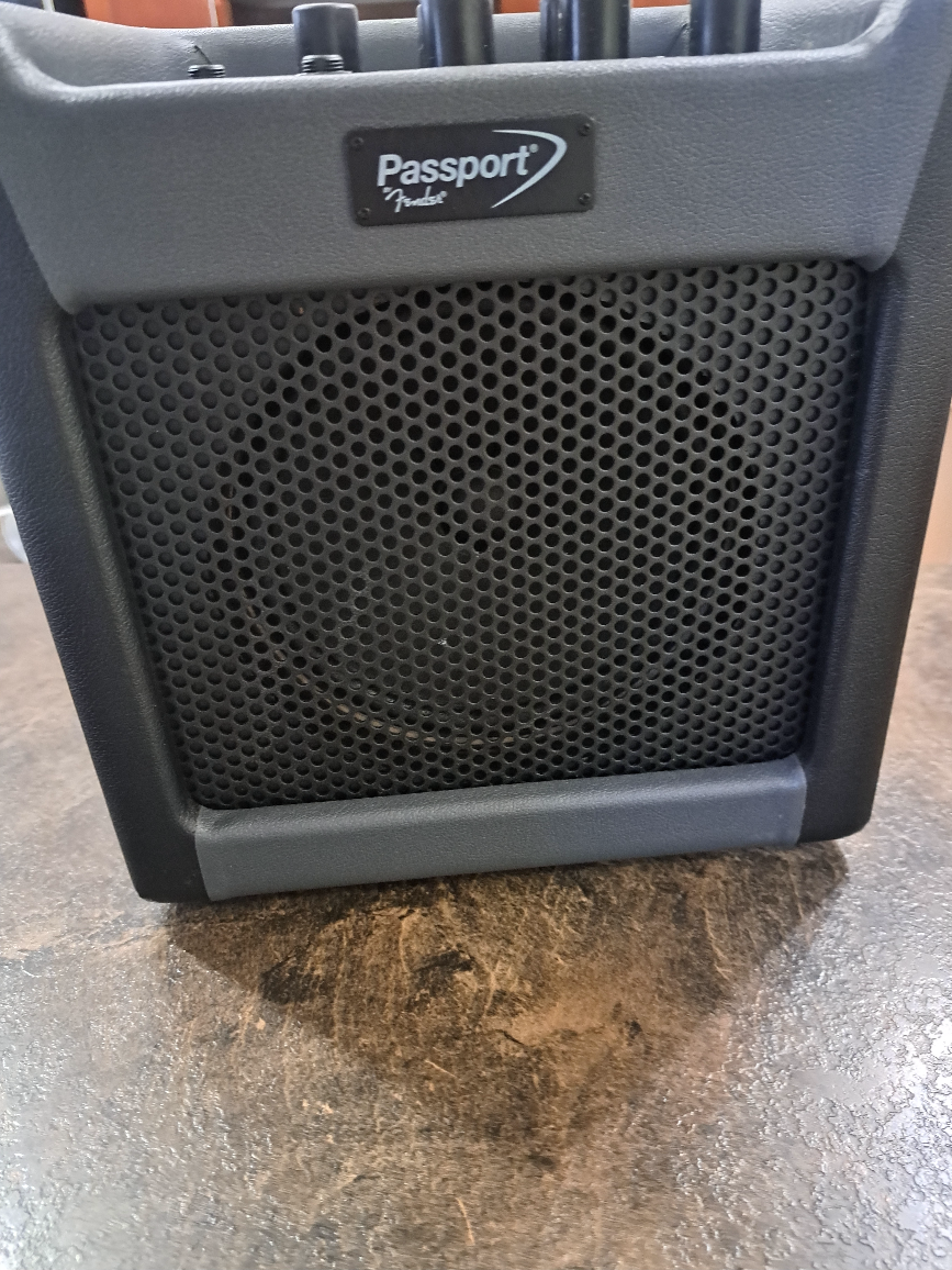 Fender Passport Mini Guitar Amplifier - photo 2