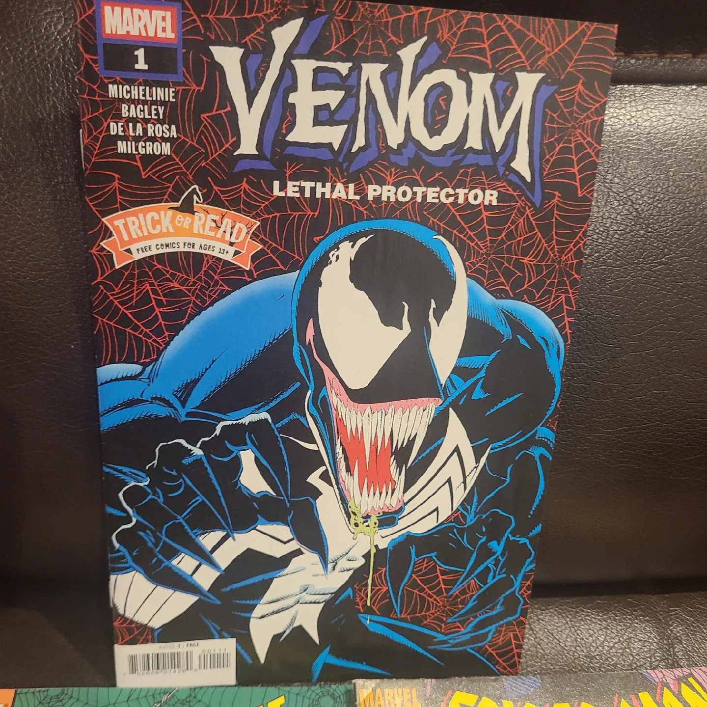 Marvel Spider-Man & Venom Comic Books image indicator(2)