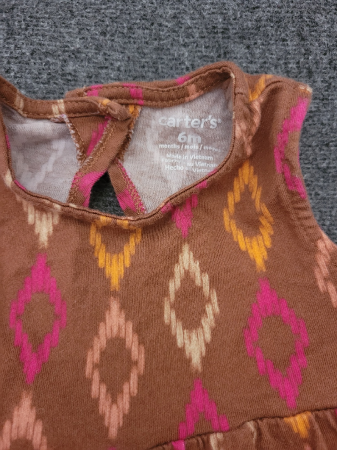 Carter's Baby Dress Lot - Size 6M & 9M - photo 3
