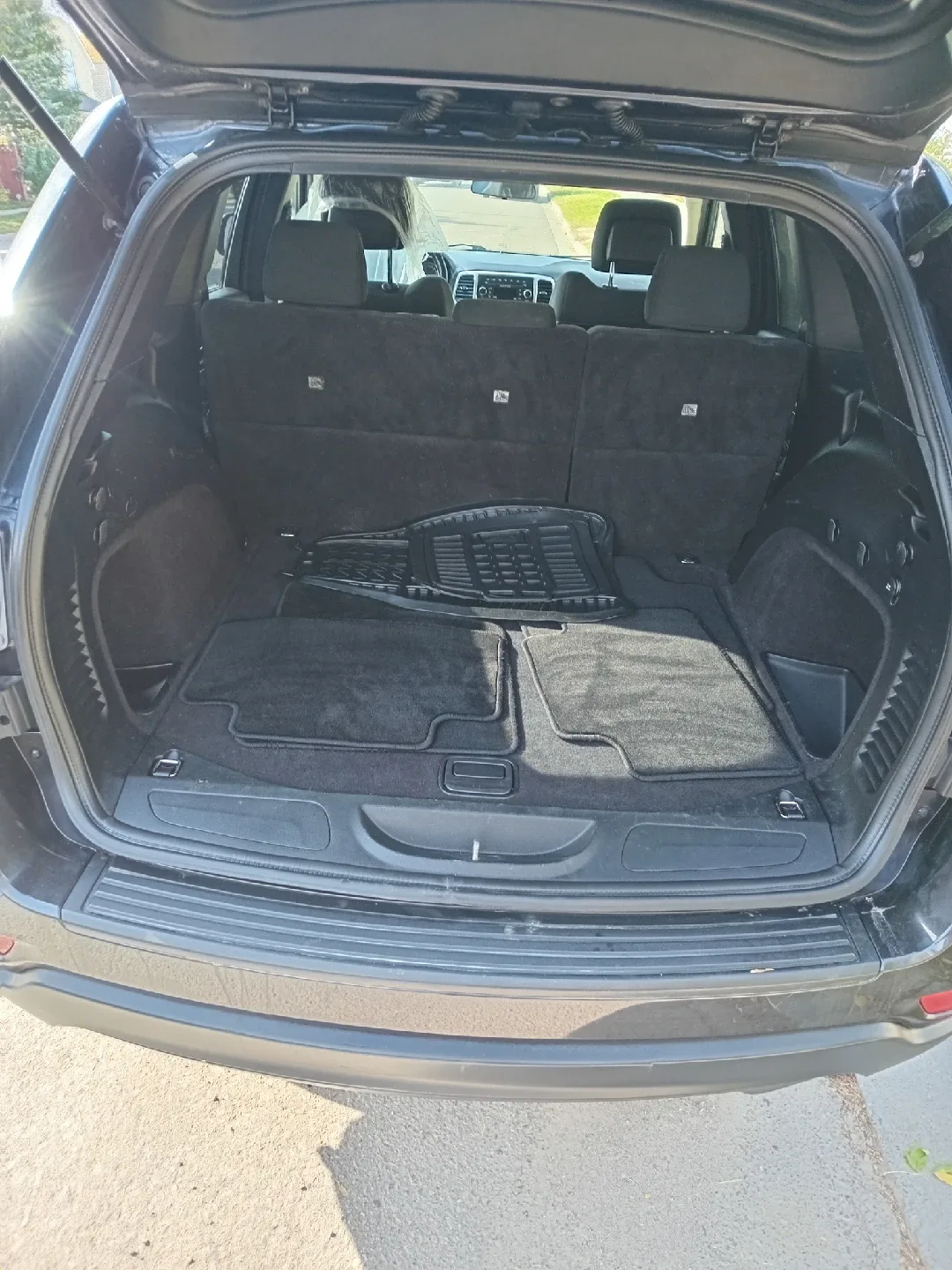 2012 Jeep Grand Cherokee image indicator(6)