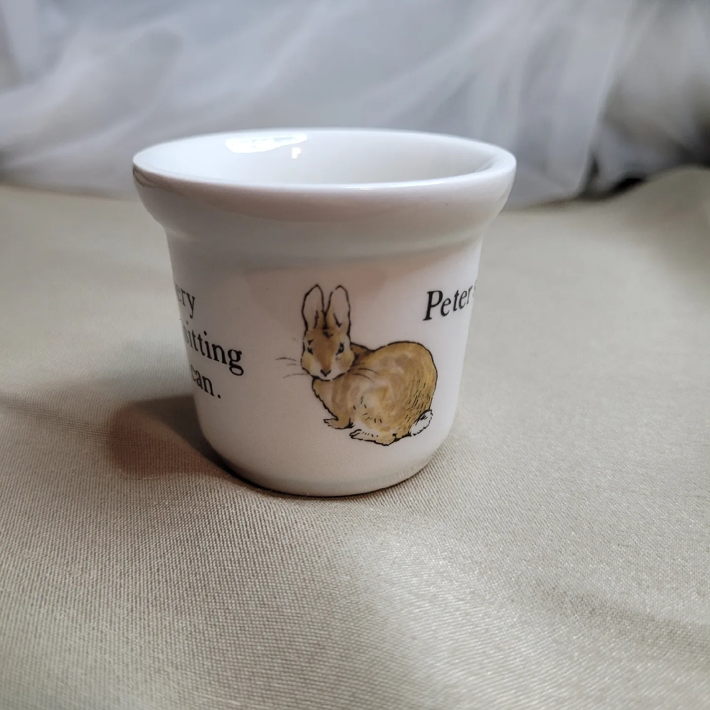 Vintage Wedgwood Peter Rabbit Egg Cup etc. England image indicator(2)