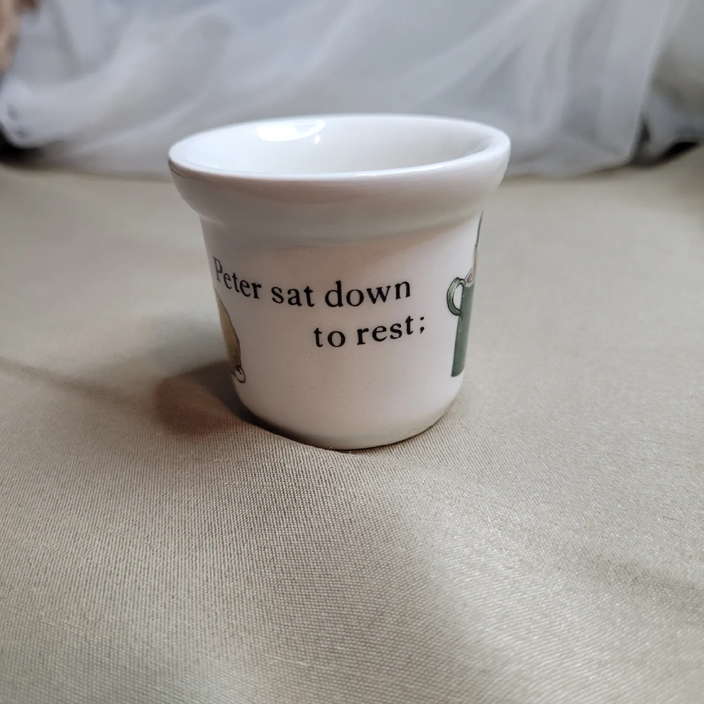 Vintage Wedgwood Peter Rabbit Egg Cup etc. England image indicator(5)