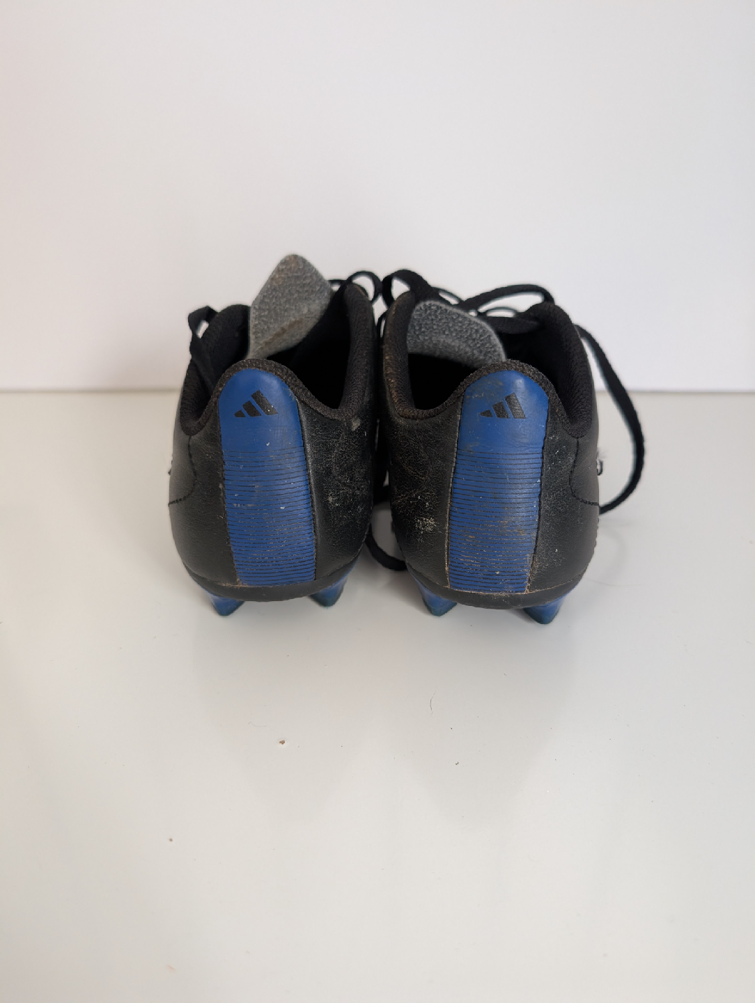 Adidas GX6906 Soccer Cleats - US 3 - photo 3