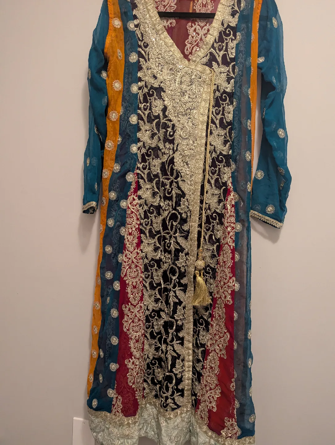 Teal & Gold Embroidered Salwar Kameez image indicator(2)