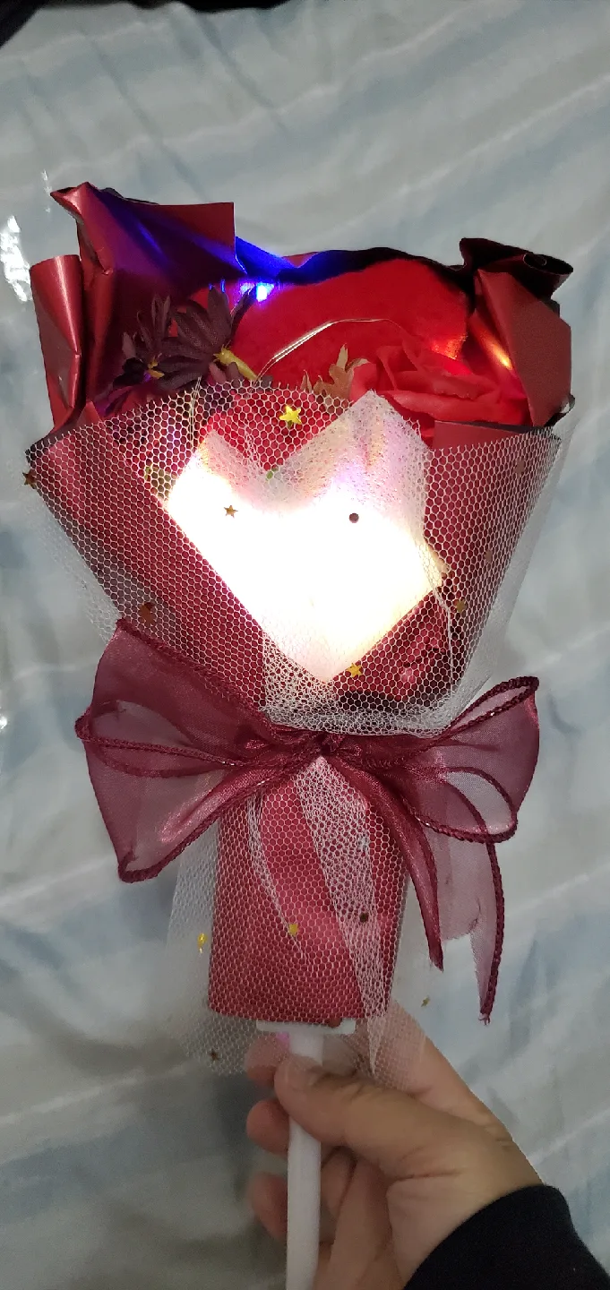 BOUQUETS WRAP FLOWER - LIGHT UP image indicator(3)