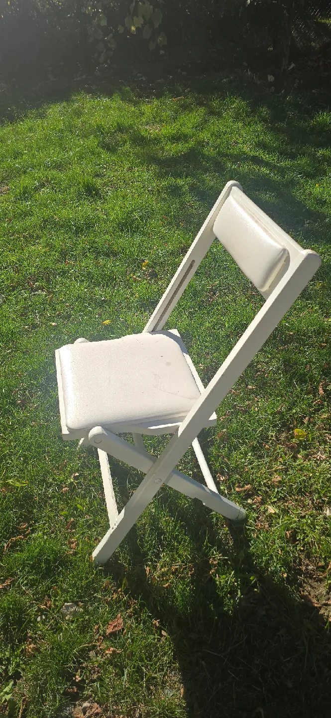 White padded Folding Chair image indicator(2)
