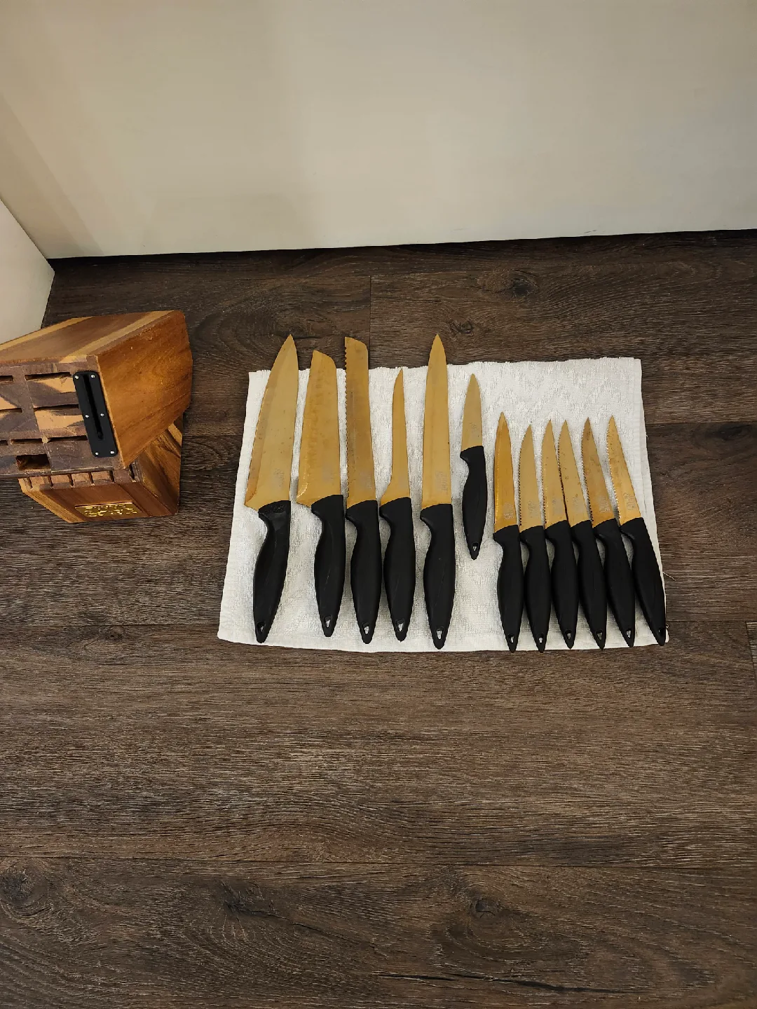Thyme & Table 12-Piece Knife Block Set image indicator(2)