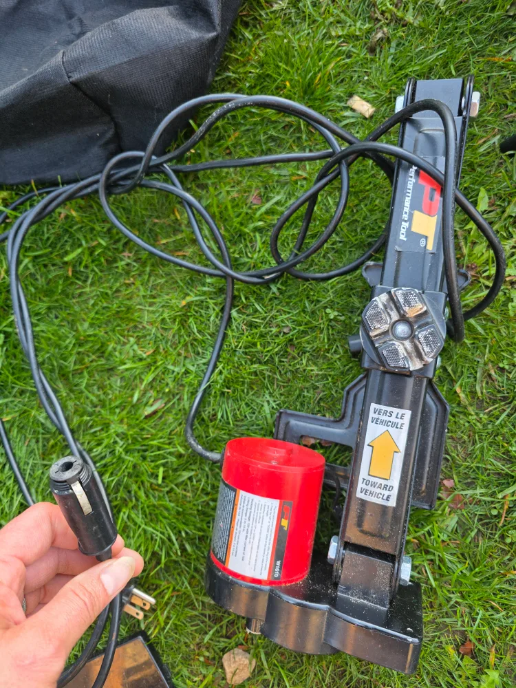 Performance Tool Electric Car Jack image indicator(3)