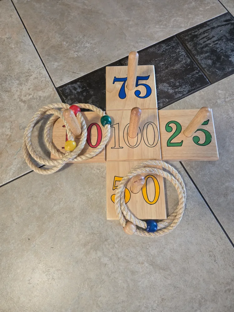 Wooden Ring Toss Game image indicator(3)