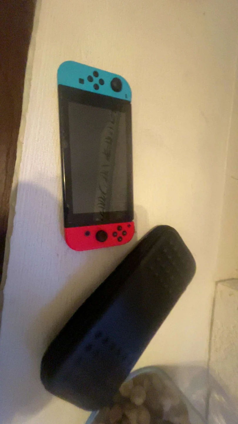 Nintendo Switch Console + 7 Games & Case - photo 2
