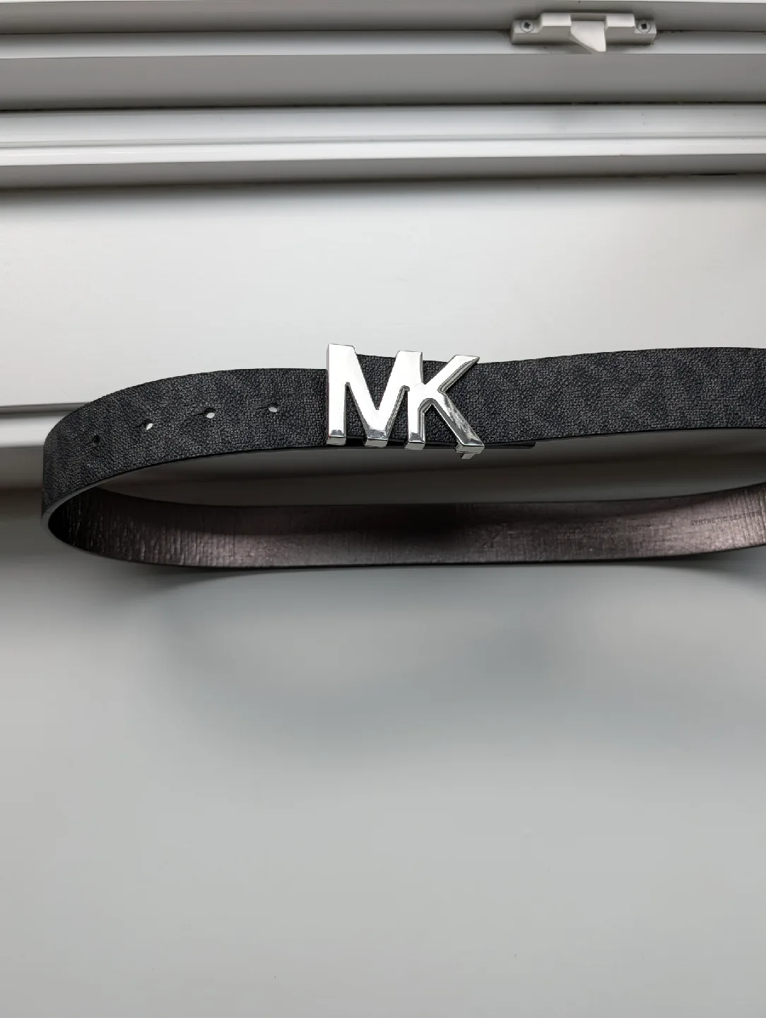 Michael Kors Black Belt image indicator(2)