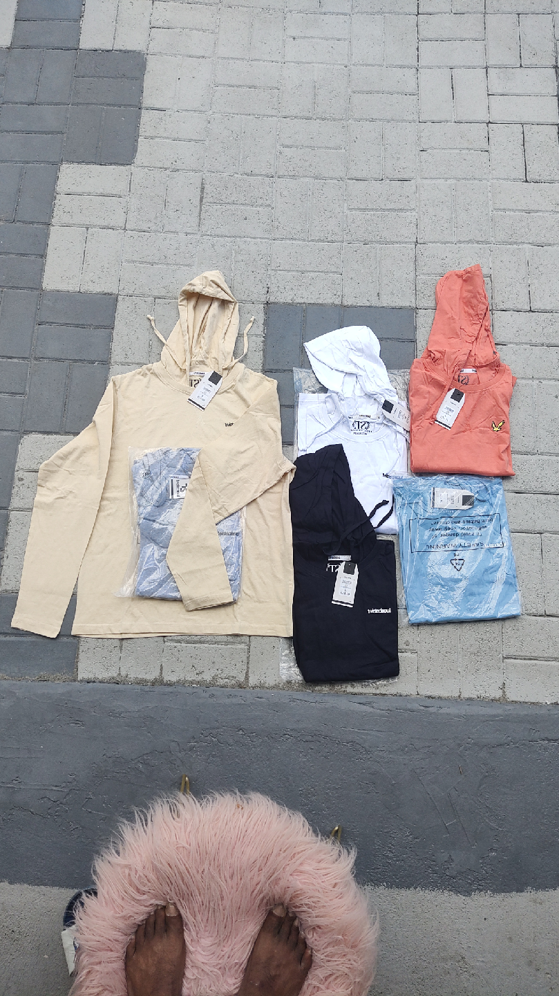 Wholesale Men hoodies T-shirts 230 pcs. - photo 2