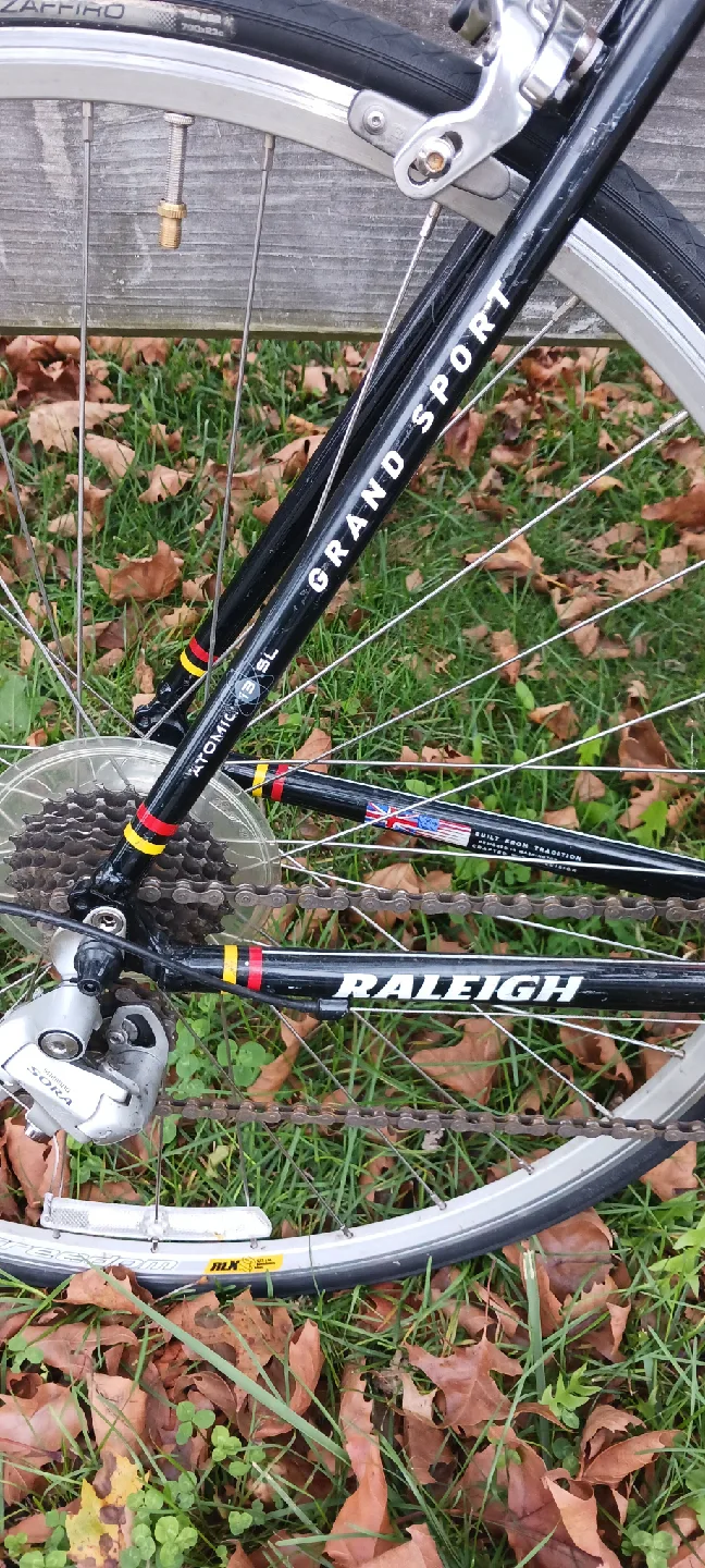 Raleigh Grand Sport Road Bike image indicator(5)