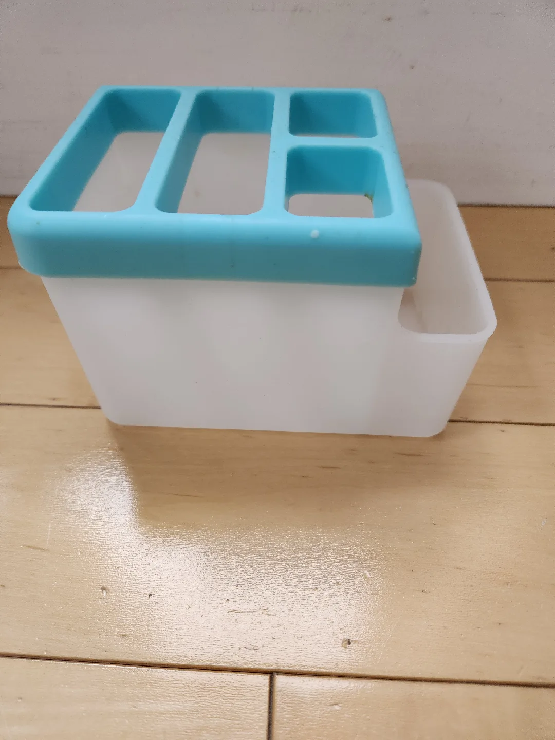 Turquoise & White Organizer image indicator(4)