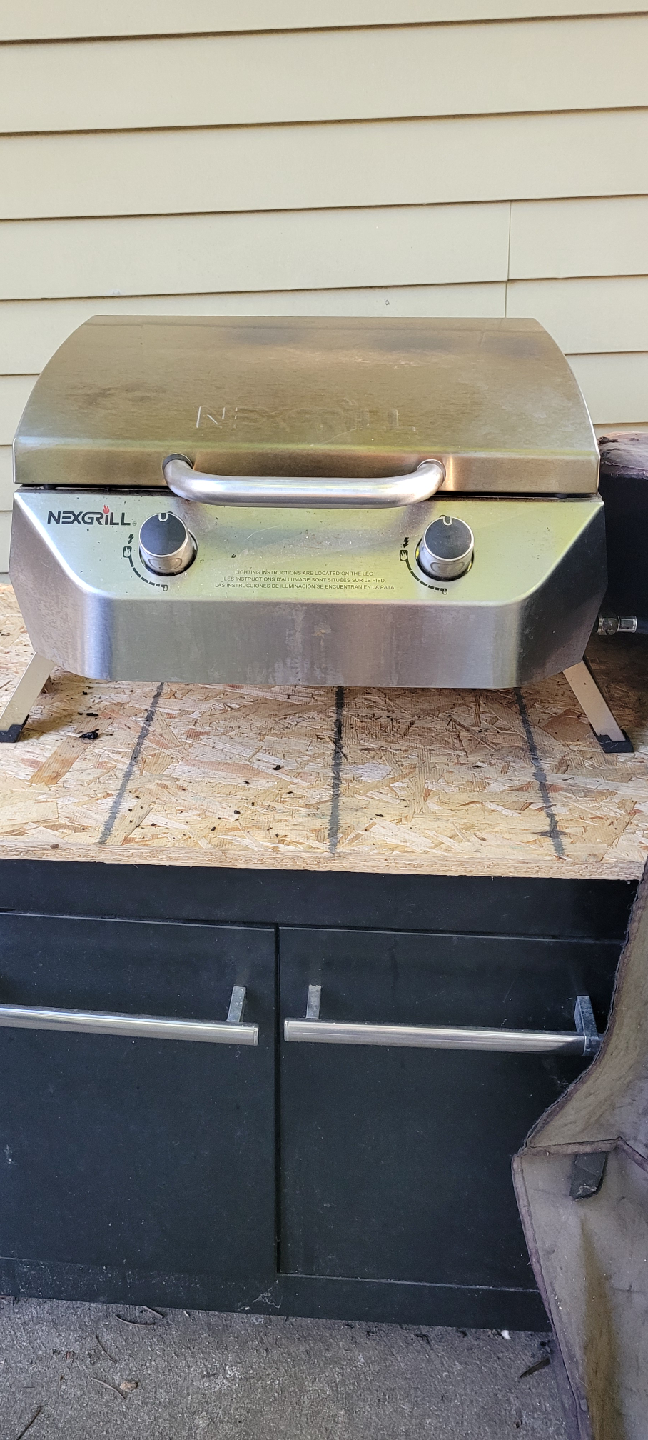 Nexgrill Portable BBQ /Grill and Propane Tank - photo 3