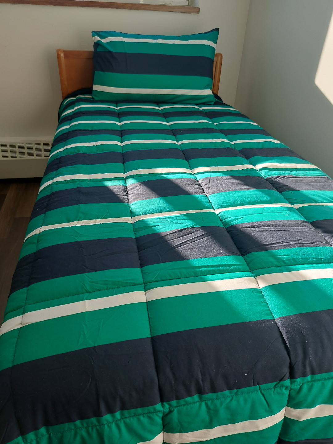 Twin Bed Frame with Headboard - photo 3