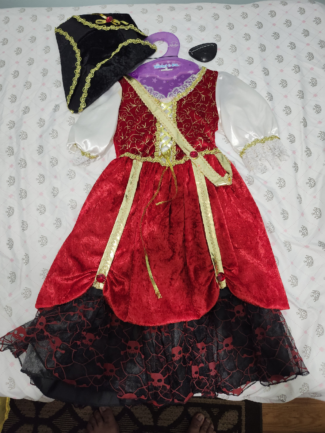 Pirate Costume (Child Size 5-6)